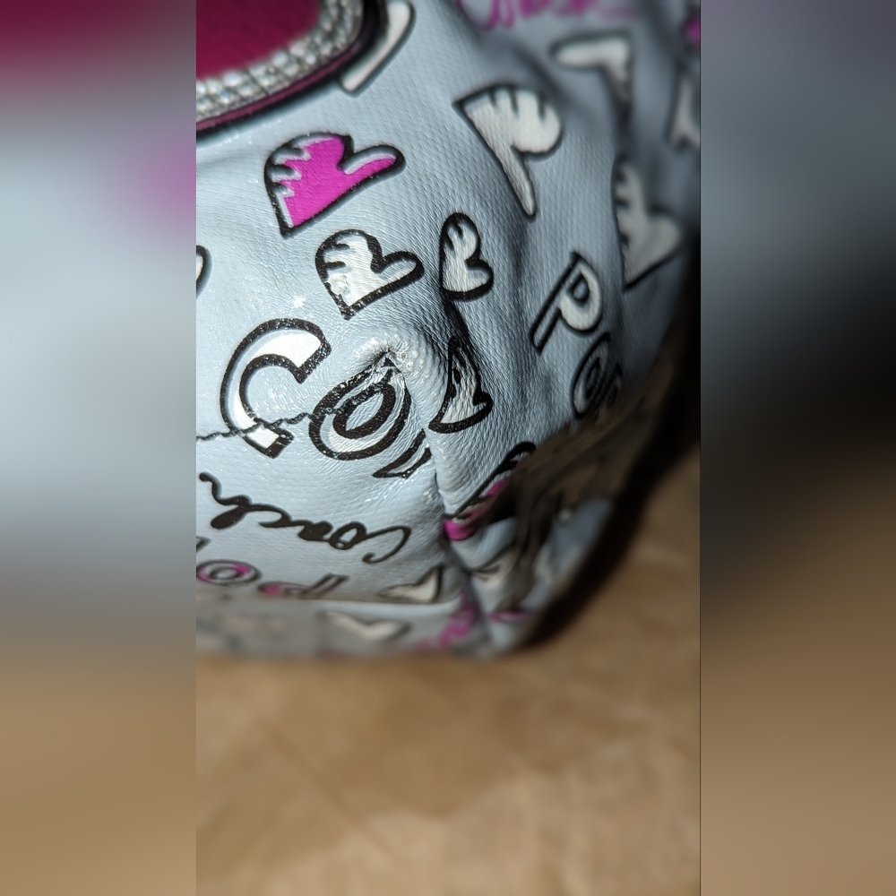 Coach Poppy Graffiti Heart Coated Canvas Tote EUC - Picture 9 of 15